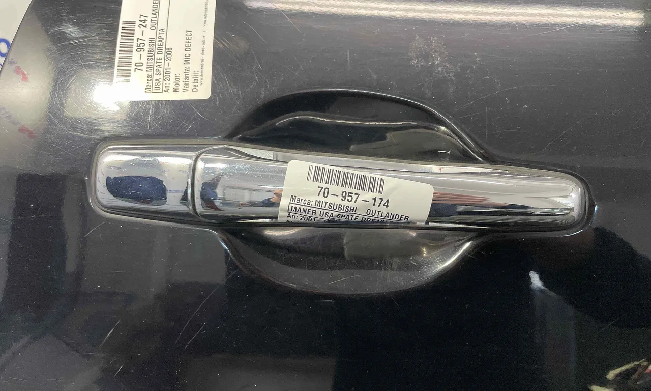 MANER USA SPATE DREAPTA MITSUBISHI OUTLANDER I 2001-2008