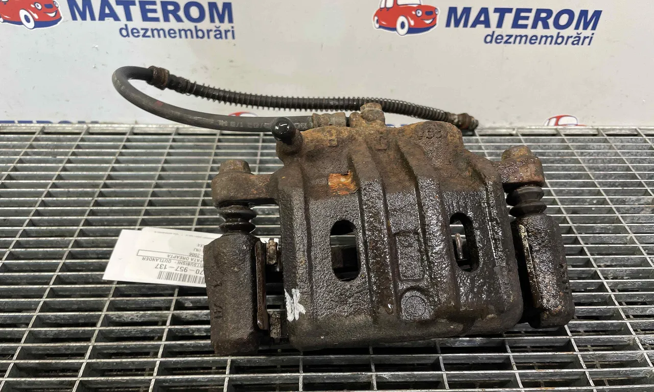 ETRIER FATA DREAPTA MITSUBISHI OUTLANDER I 2001-2008