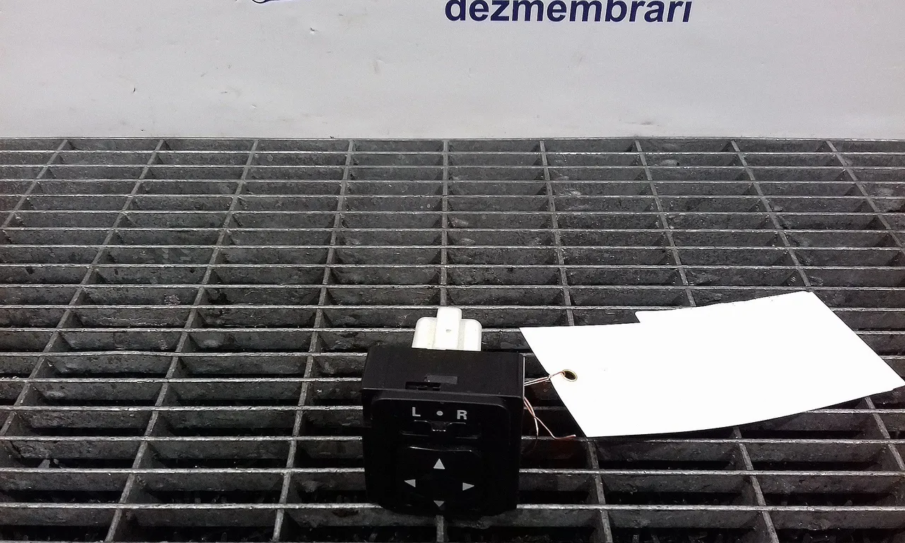 INTRERUPATOR REGLAJ OGLINZI MITSUBISHI OUTLANDER I 2001-2008