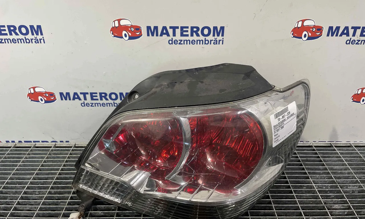 STOP DREAPTA MITSUBISHI OUTLANDER I 2001-2008