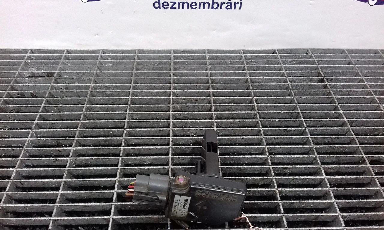 DEBITMETRU AER MITSUBISHI OUTLANDER I 2001-2008