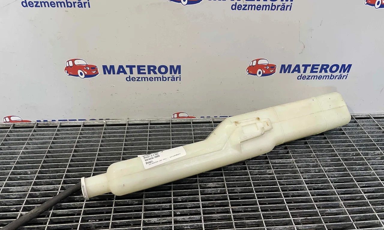 VAS EXPANSIUNE MITSUBISHI OUTLANDER I 2001-2008