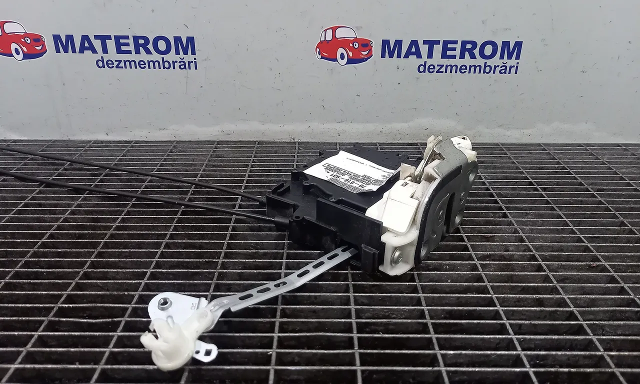INCUIETOARE USA FATA DREAPTA MITSUBISHI OUTLANDER II 2005-2012