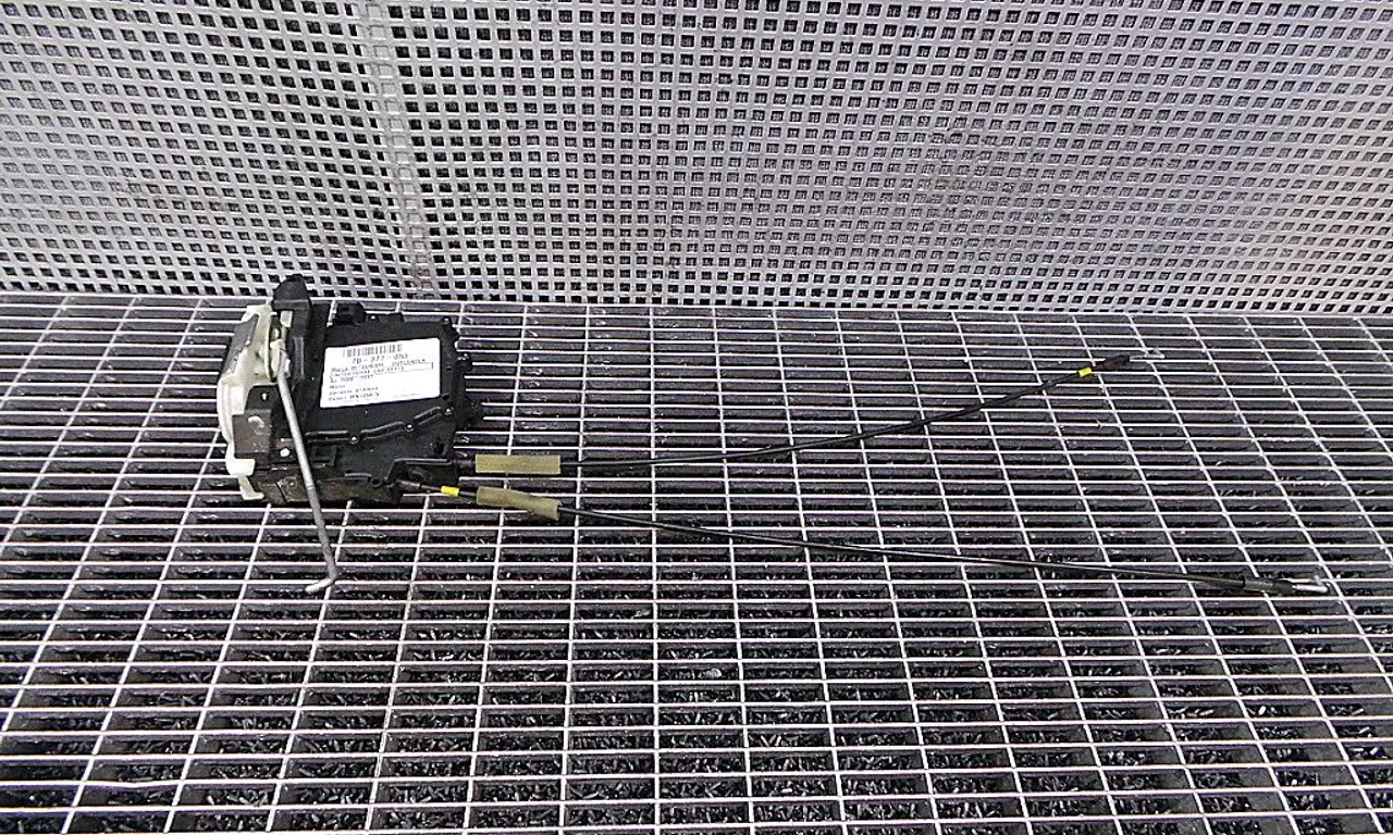INCUIETOARE USA SPATE STANGA MITSUBISHI OUTLANDER II 2005-2012