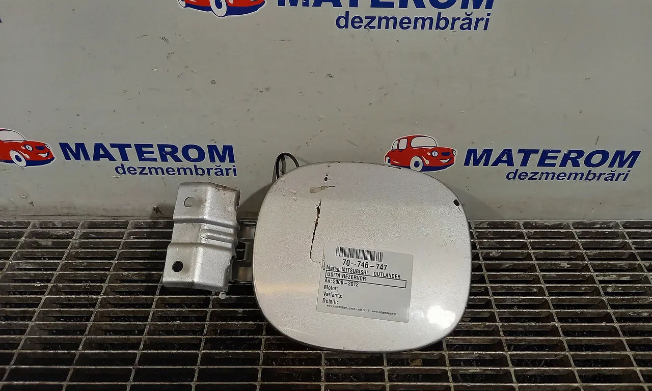 USITA REZERVOR MITSUBISHI OUTLANDER II 2005-2012