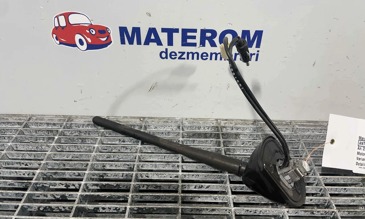 ANTENA MITSUBISHI OUTLANDER II 2005-2012