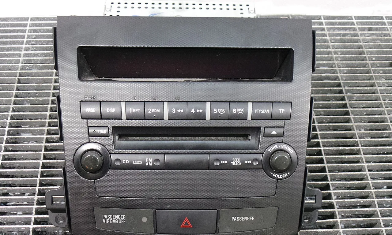 RADIO CD MITSUBISHI OUTLANDER II 2005-2012