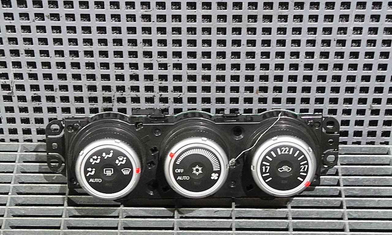 TABLOU COMANDA INCALZIRE MITSUBISHI OUTLANDER II 2005-2012