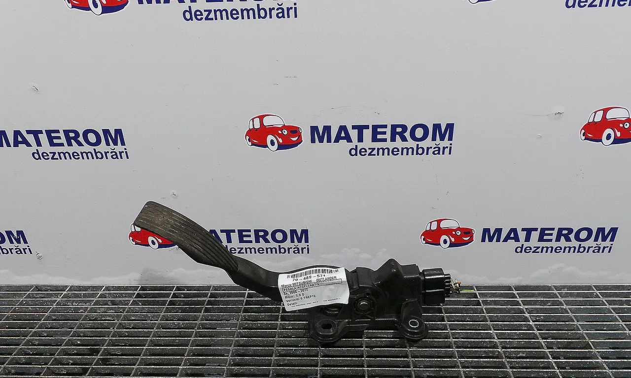 PEDALA ACCELERATIE MITSUBISHI OUTLANDER II 2005-2012