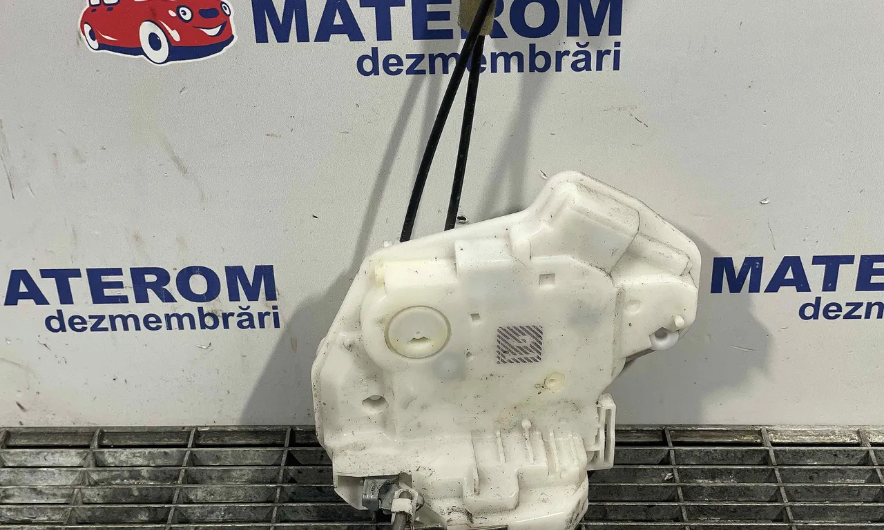 INCUIETOARE USA FATA STANGA MITSUBISHI OUTLANDER III 2010-2022