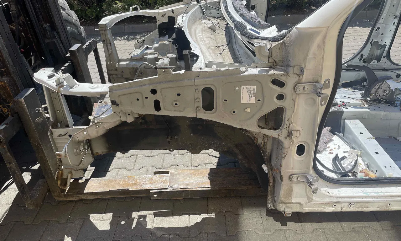 LONJERON STANGA MITSUBISHI OUTLANDER III 2010-2022