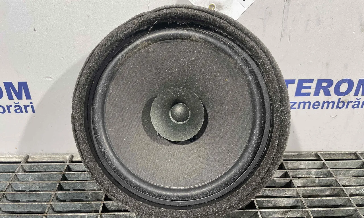 DIFUZOR AUDIO MITSUBISHI OUTLANDER III 2010-2022