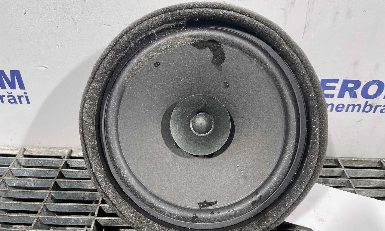 DIFUZOR AUDIO MITSUBISHI OUTLANDER III 2010-2022