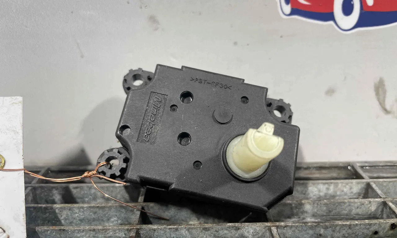 MOTORAS CLAPETA INCALZIRE MITSUBISHI OUTLANDER III 2010-2022