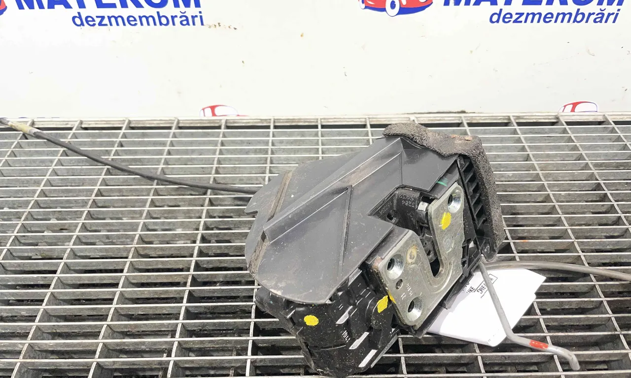 INCUIETOARE USA FATA DREAPTA NISSAN JUKE 2010-2019