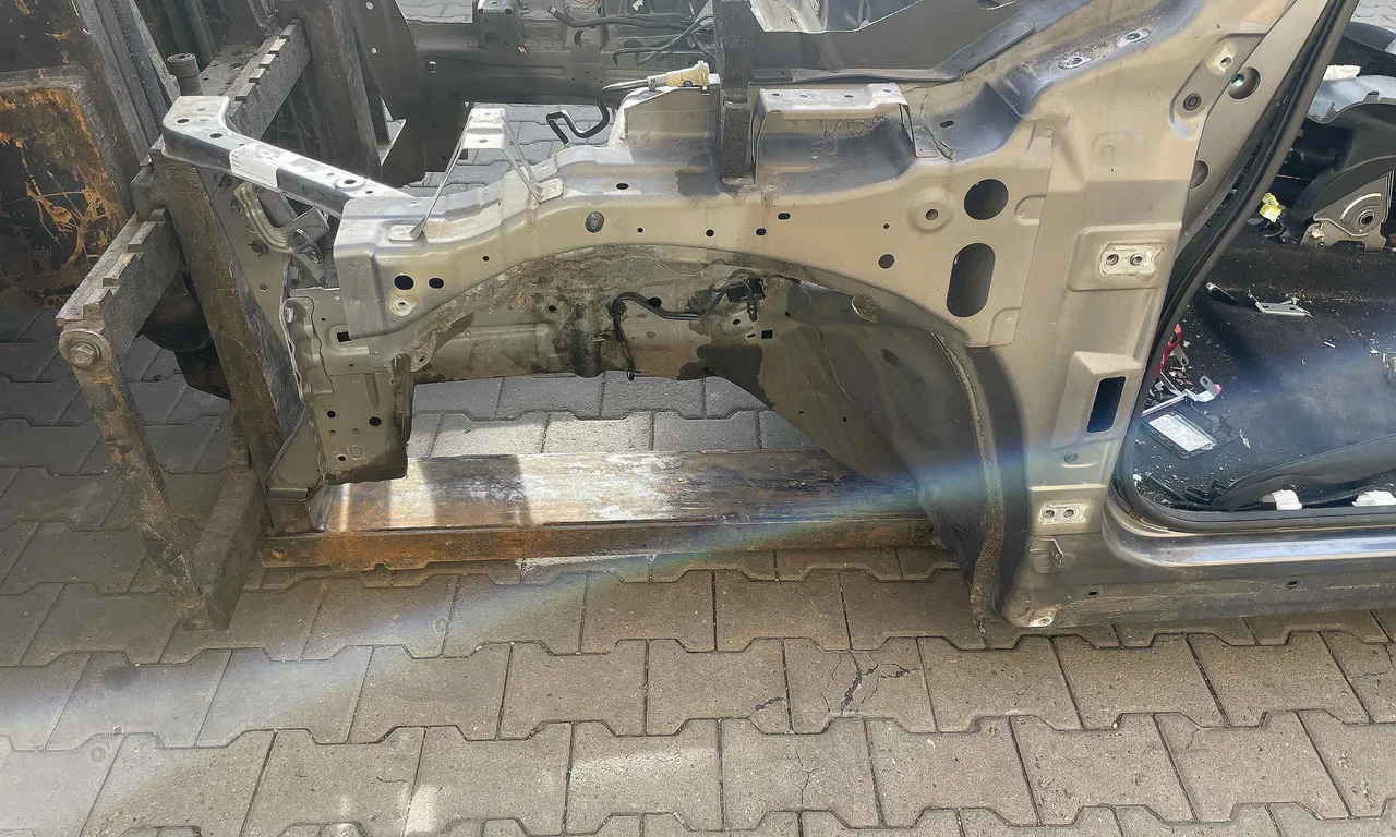 LONJERON STANGA NISSAN JUKE 2010-2019