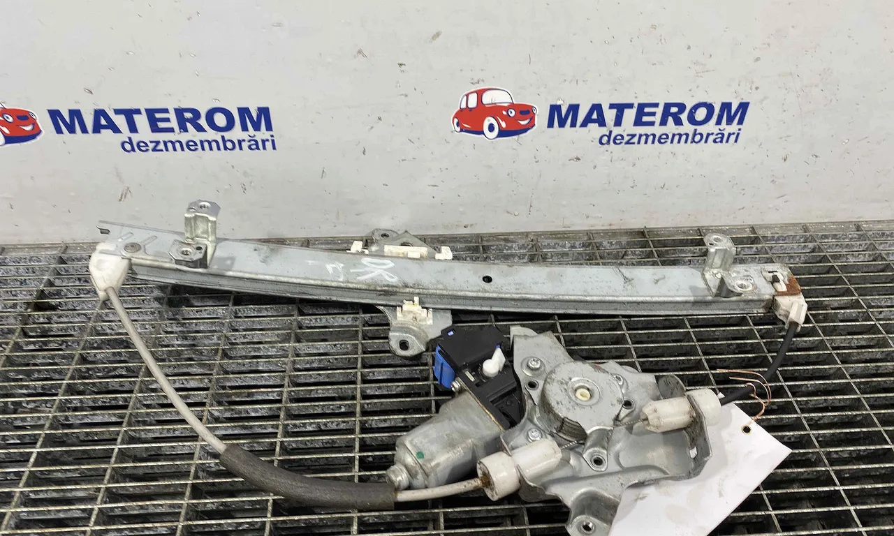 MACARA USA FATA DREAPTA NISSAN JUKE 2010-2019