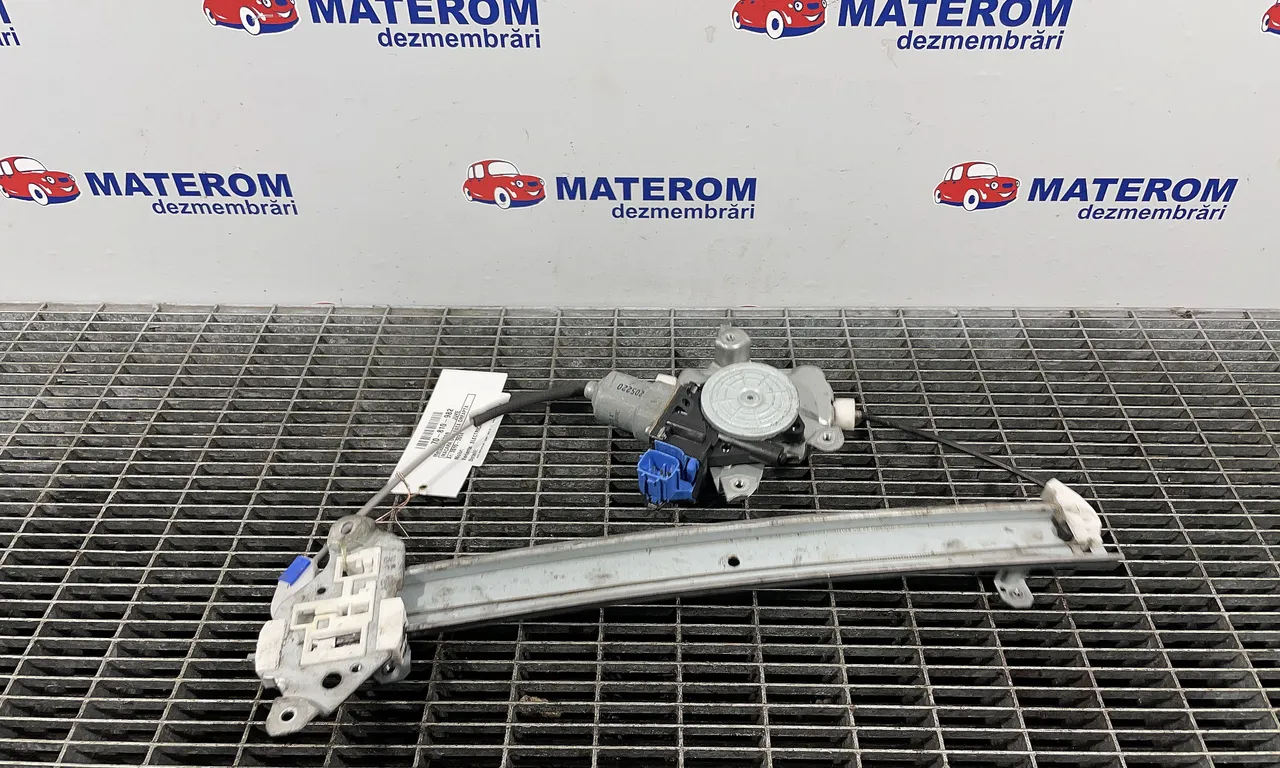 MACARA USA FATA DREAPTA NISSAN JUKE 2010-2019