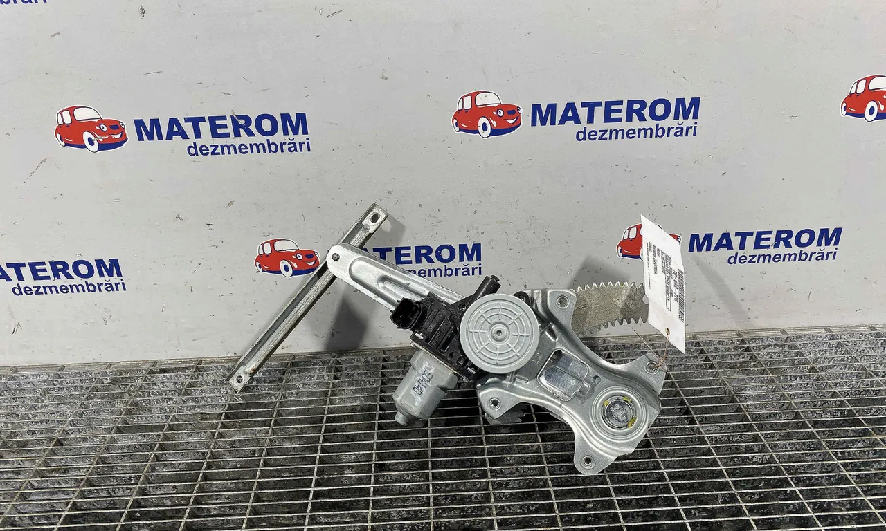 MACARA USA SPATE DREAPTA NISSAN JUKE 2010-2019