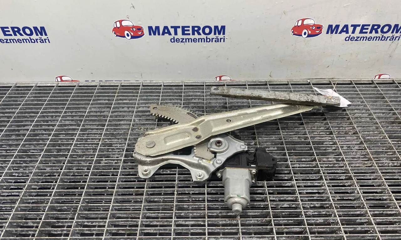 MACARA USA SPATE DREAPTA NISSAN JUKE 2010-2019