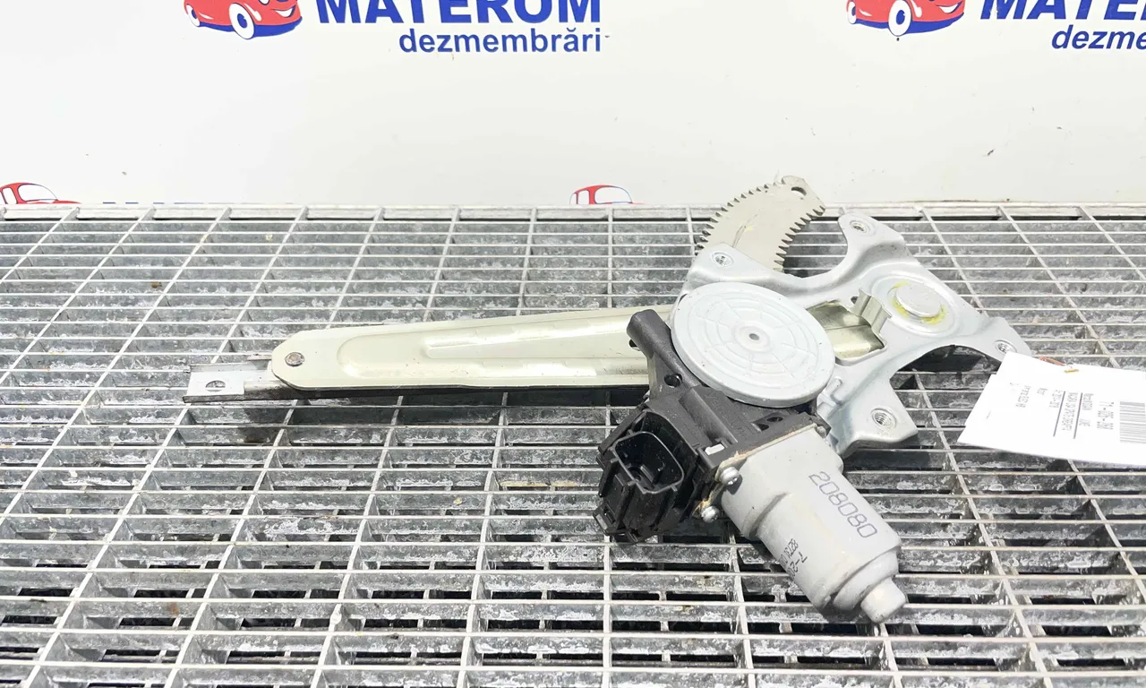 MACARA USA SPATE DREAPTA NISSAN JUKE 2010-2019