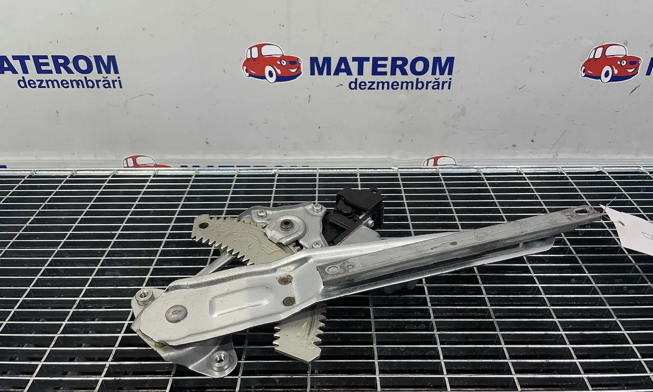 MACARA USA SPATE DREAPTA NISSAN JUKE 2010-2019