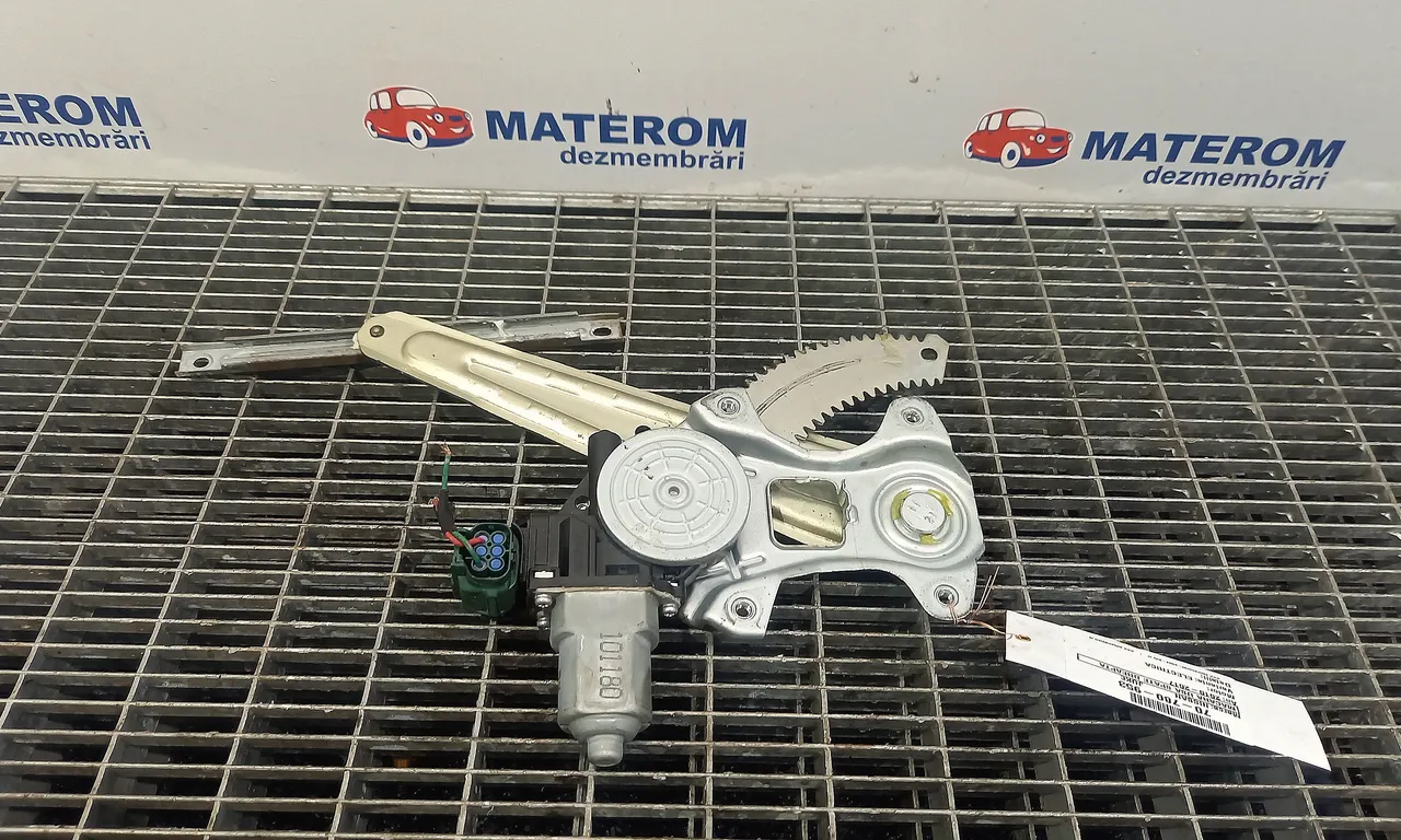 MACARA USA SPATE DREAPTA NISSAN JUKE 2010-2019