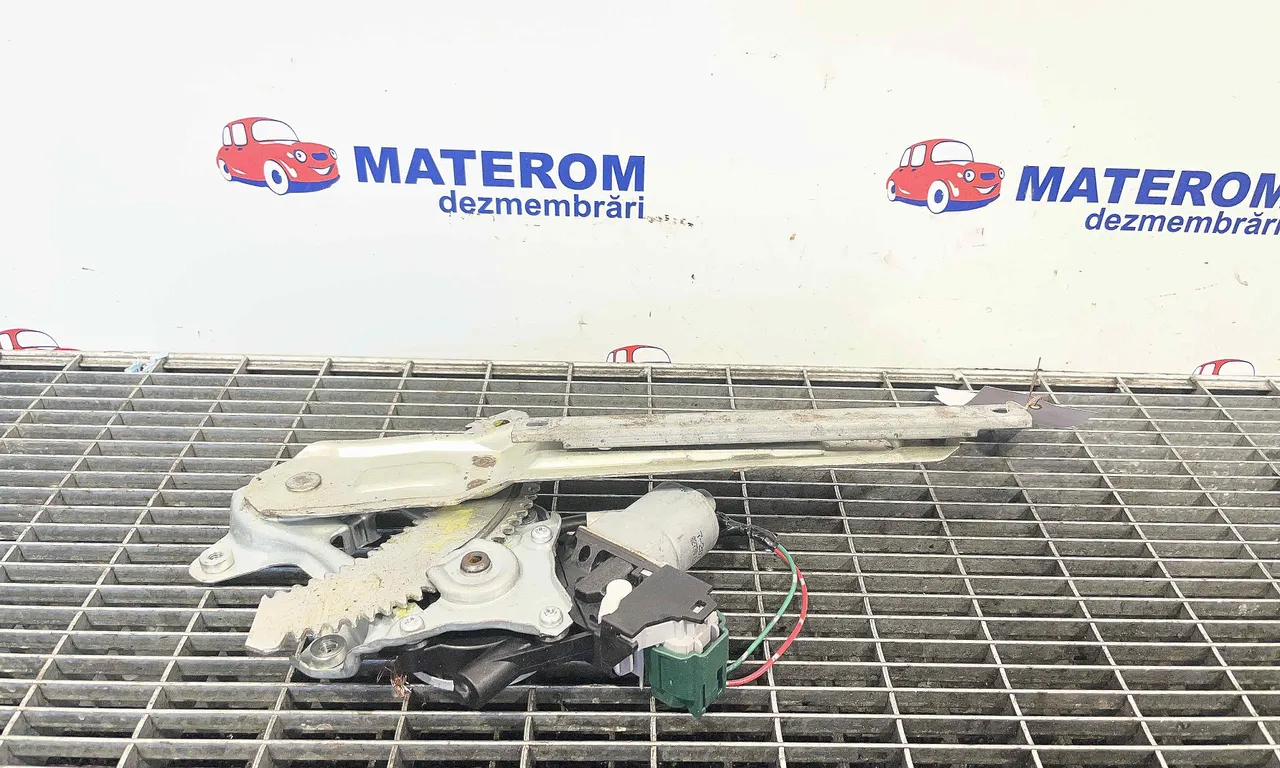 MACARA USA SPATE STANGA NISSAN JUKE 2010-2019