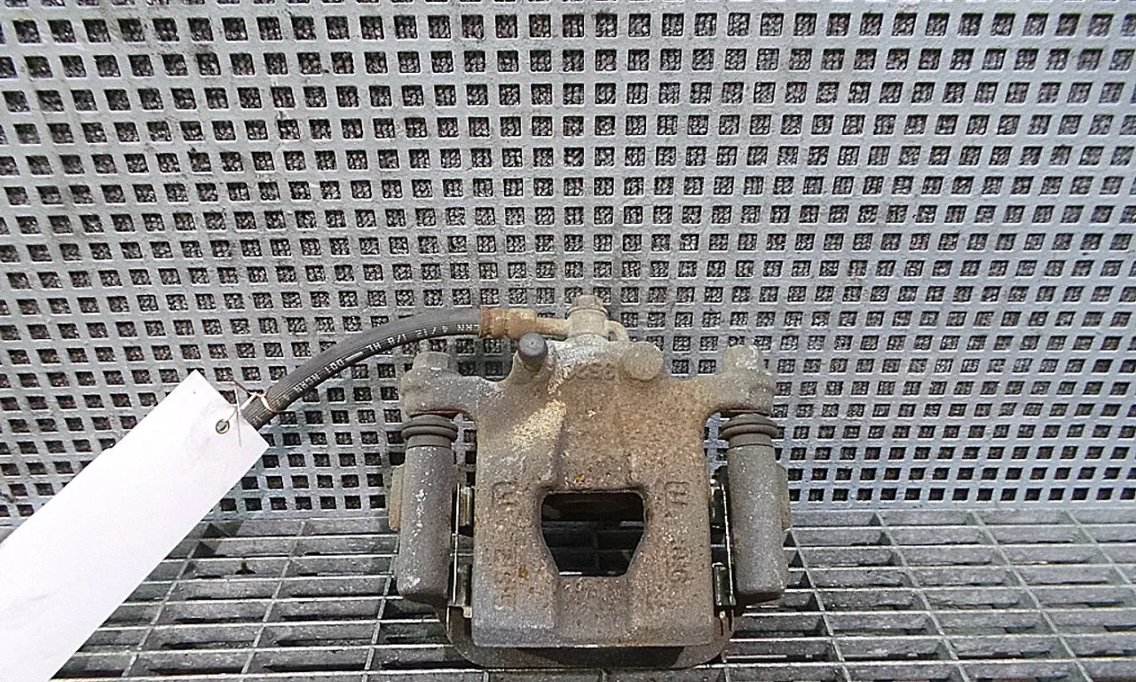 ETRIER SPATE DREAPTA NISSAN JUKE 2010-2019