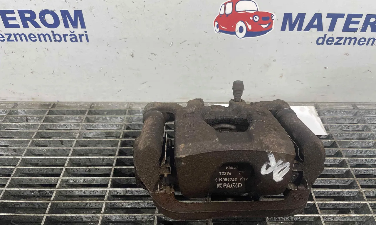 ETRIER SPATE DREAPTA NISSAN JUKE 2010-2019