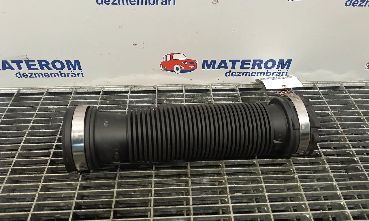FURTUN ADMISIE AER NISSAN JUKE 2010-2019