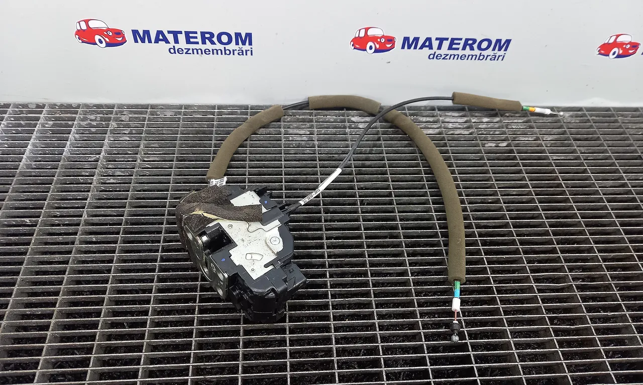 INCUIETOARE USA FATA STANGA NISSAN MICRA IV 2010-2013