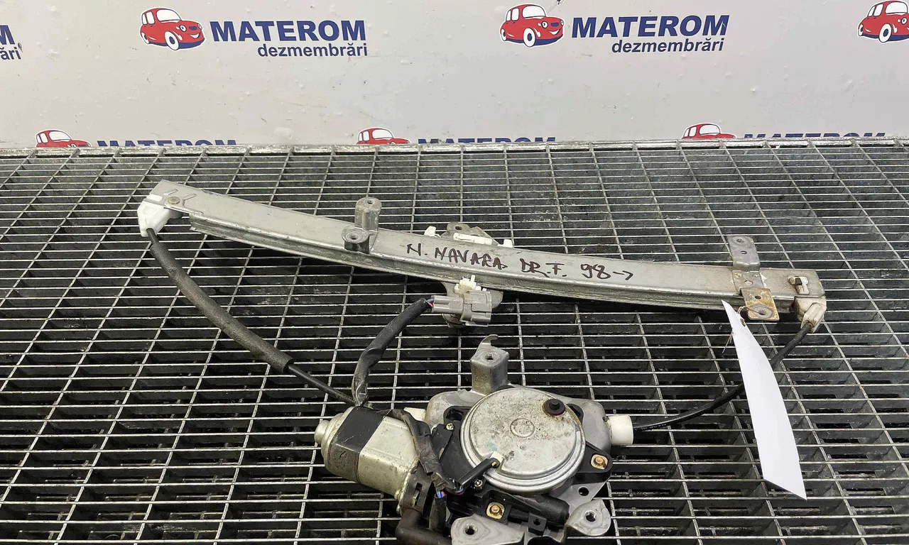 MACARA USA FATA DREAPTA NISSAN NAVARA 1997-2005