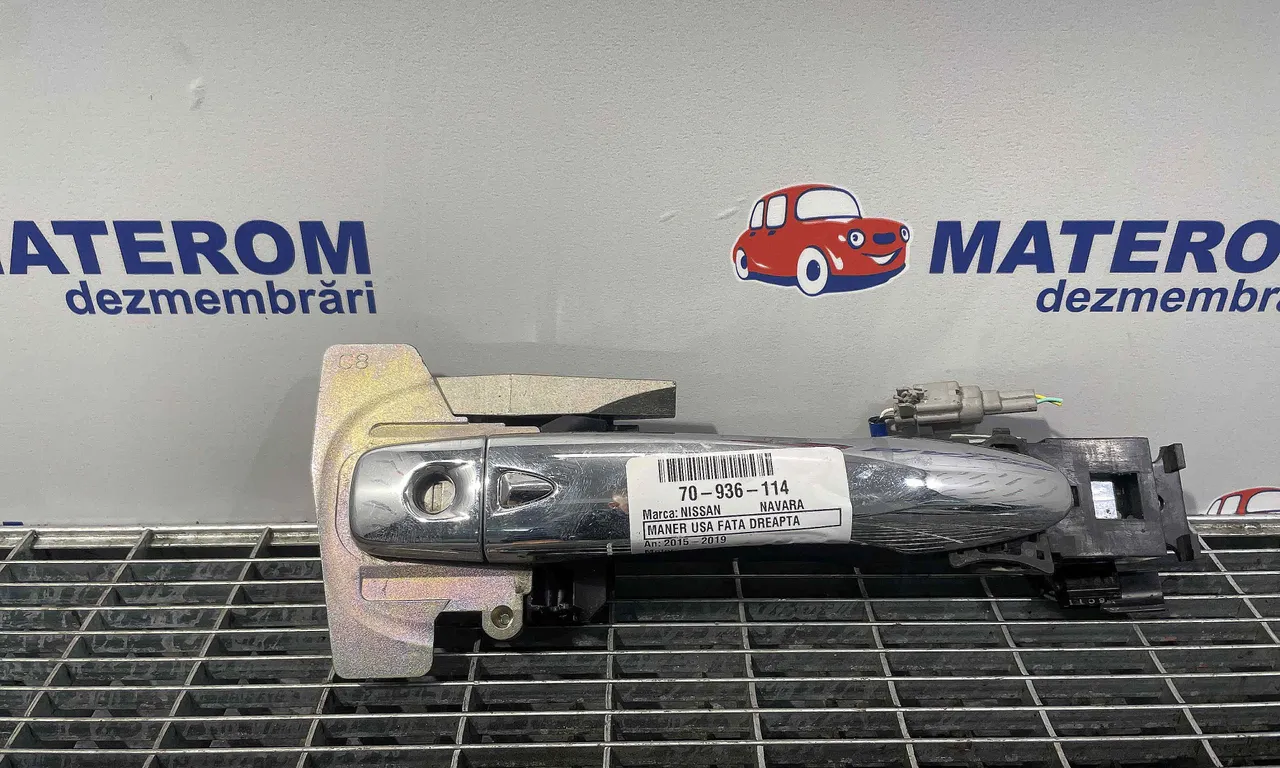 MANER USA FATA DREAPTA NISSAN NAVARA 2014-2019