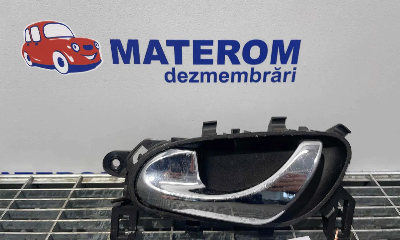 MANER USA FATA STANGA NISSAN NAVARA 2014-2019