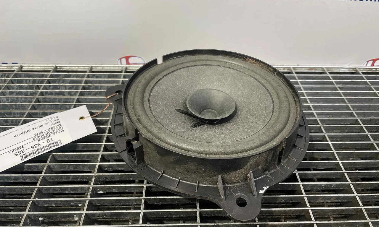 DIFUZOR AUDIO NISSAN NAVARA 2014-2019