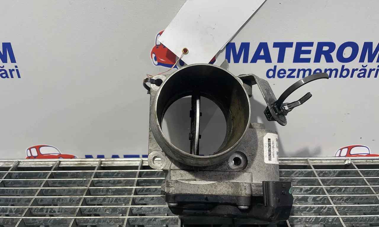 CLAPETA ACCELERATIE NISSAN NAVARA 2014-2019