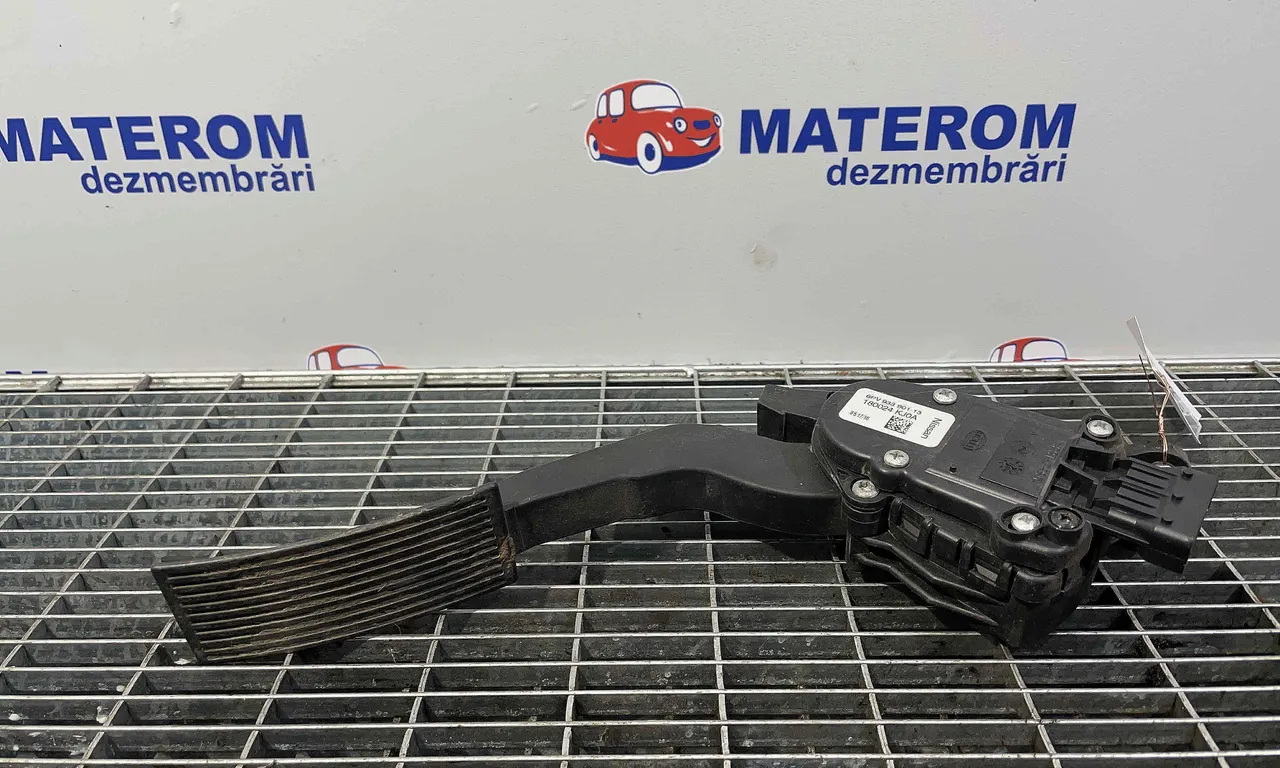 PEDALA ACCELERATIE NISSAN NAVARA 2014-2019
