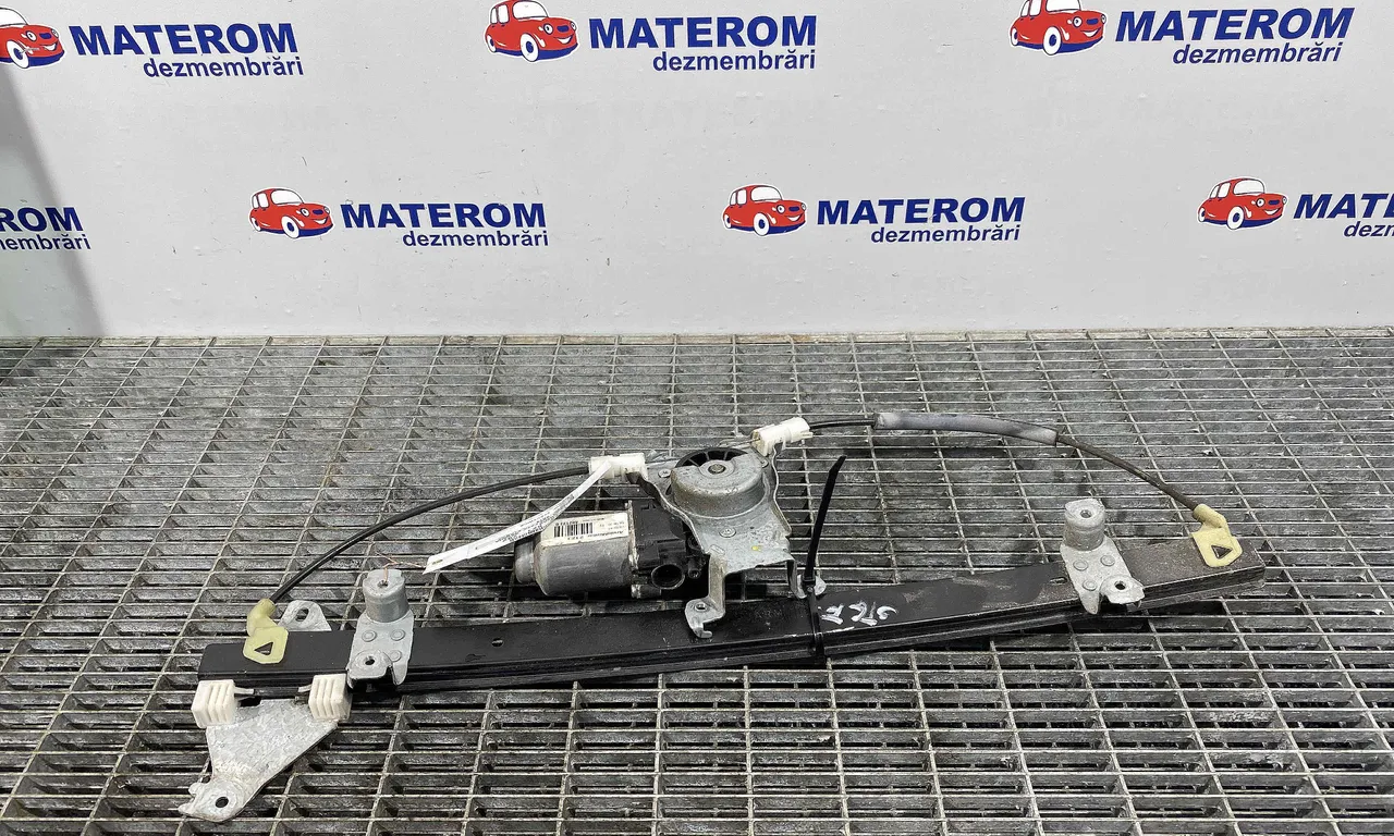 MACARA USA FATA STANGA NISSAN NAVARA 2004-2013