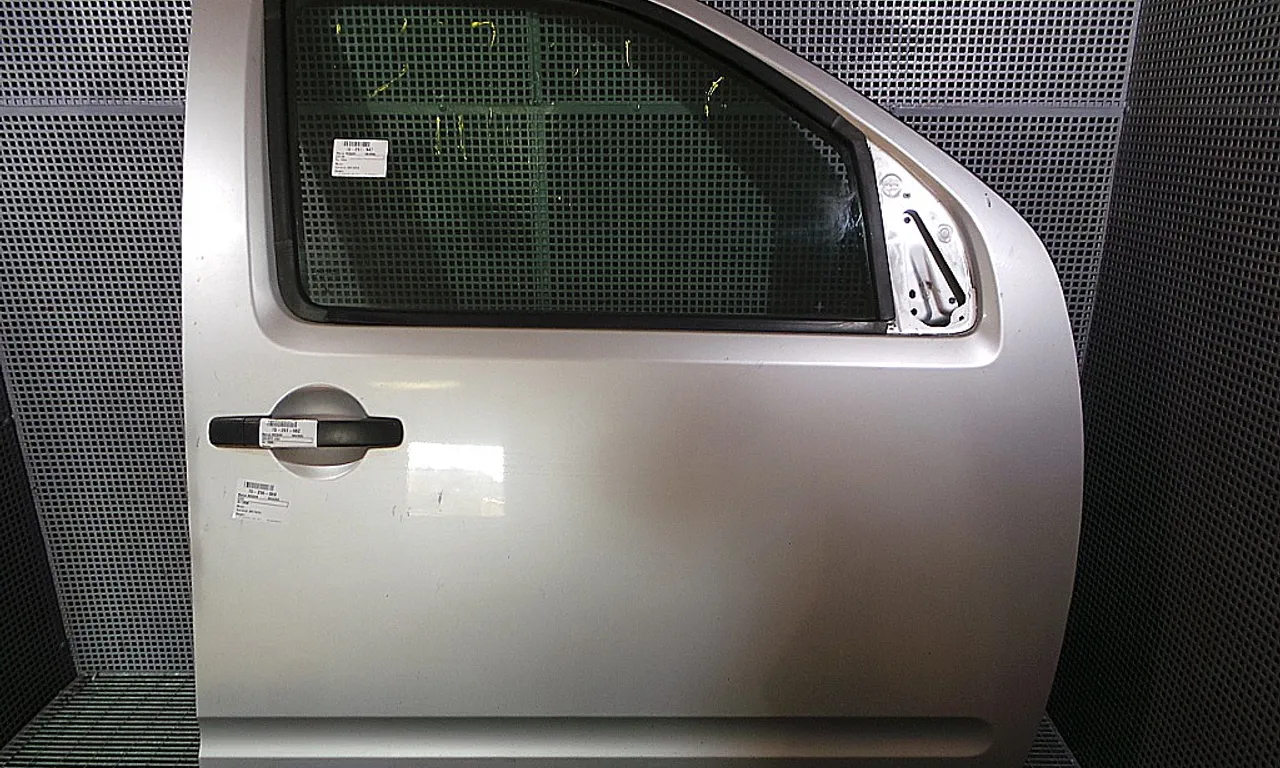 USA FATA DREAPTA NISSAN NAVARA 2004-2010