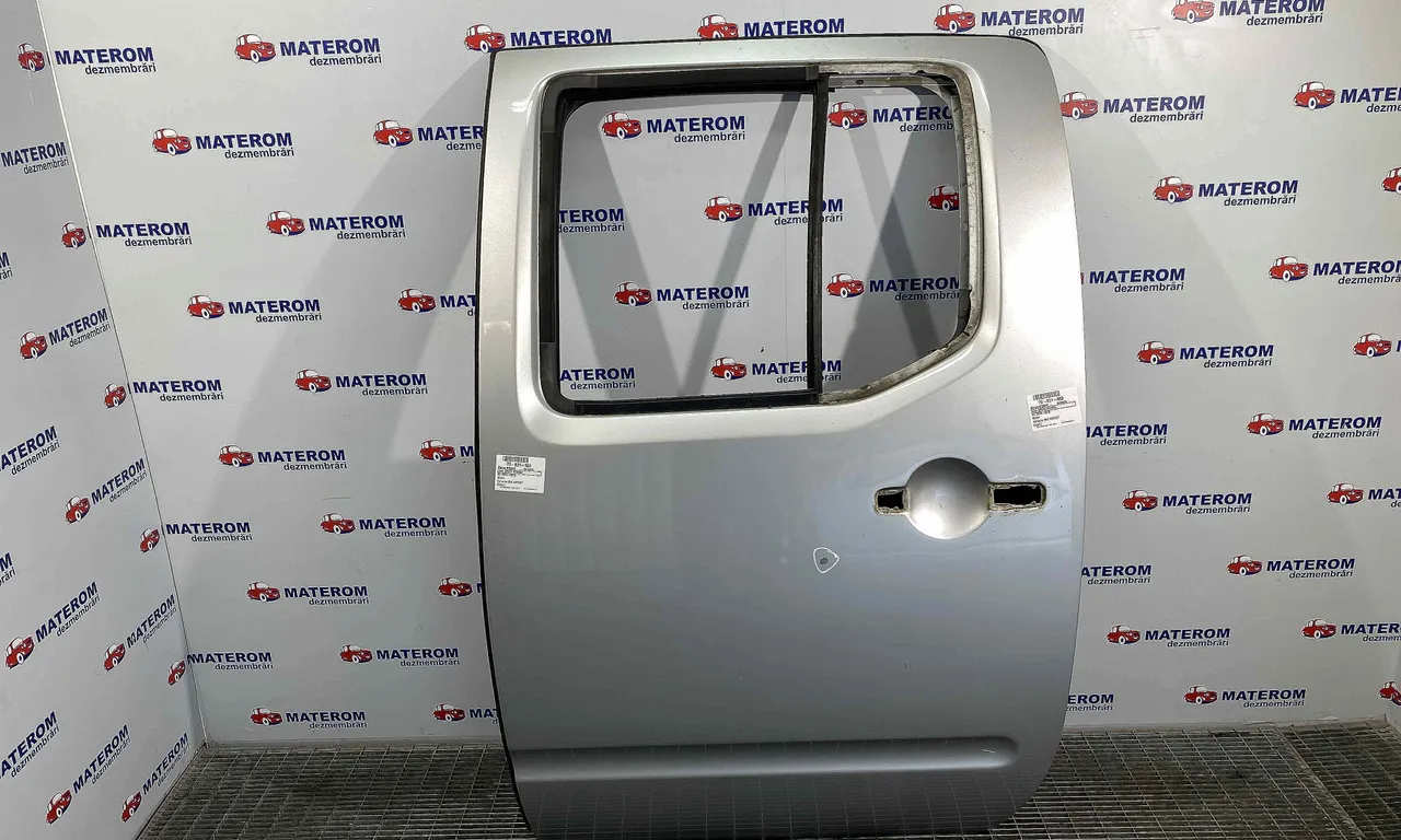 USA SPATE STANGA NISSAN NAVARA 2004-2013