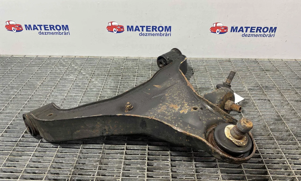 BRAT FATA INFERIOR STANGA NISSAN NAVARA 2004-2013
