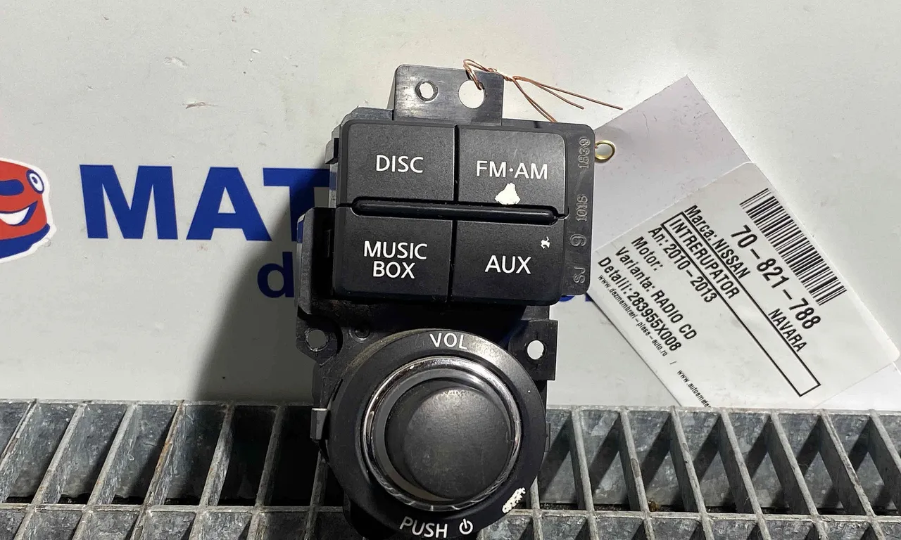 INTRERUPATOR COMENZI AUDIO NISSAN NAVARA 2004-2013