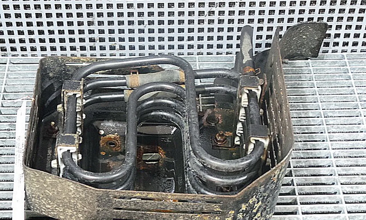 RADIATOR RACIRE COMBUSTIBIL NISSAN NAVARA 2004-2010