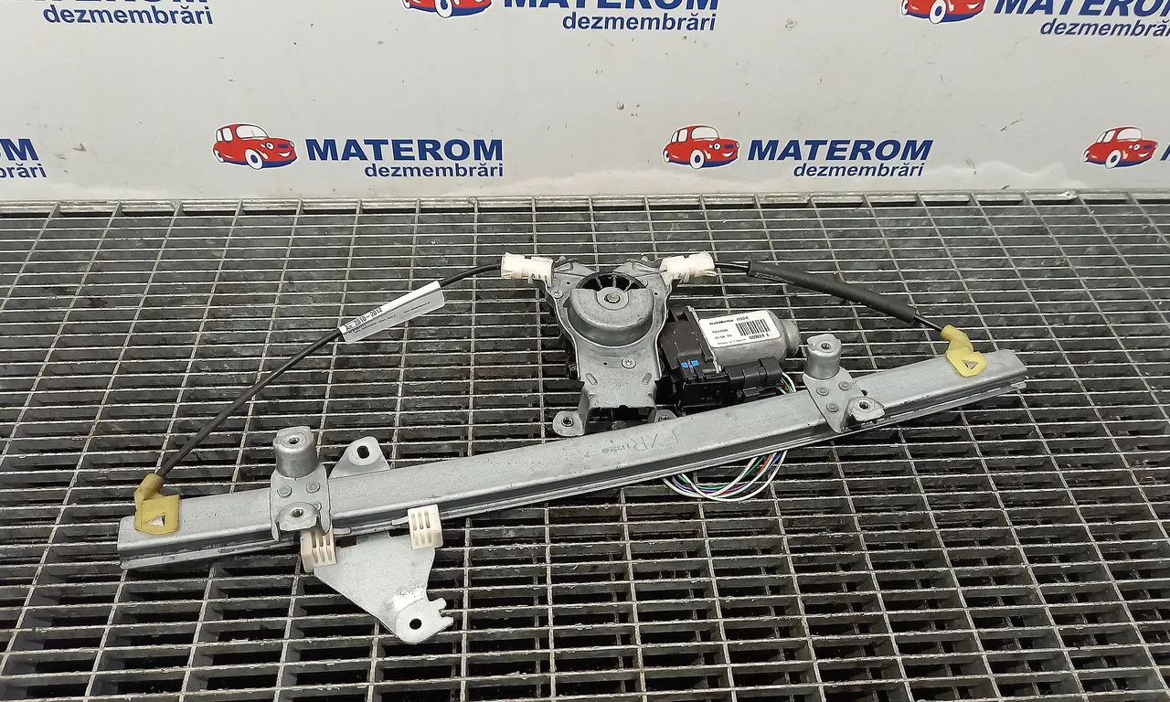 MACARA USA FATA DREAPTA NISSAN NOTE 2005-2013