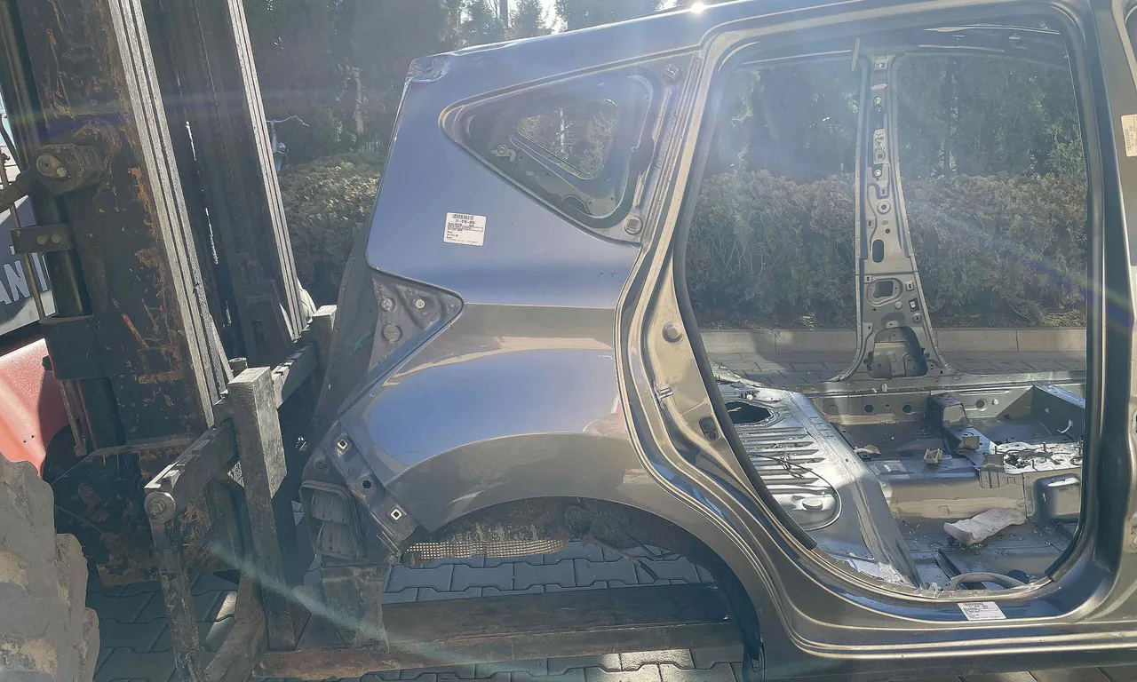 ARIPA SPATE DREAPTA NISSAN NOTE 2012-2019