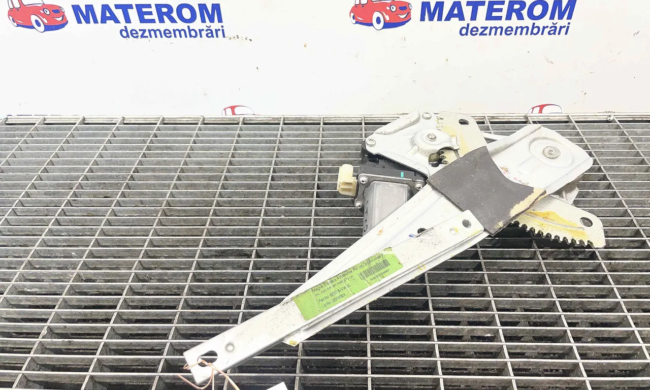 MACARA USA SPATE STANGA NISSAN NOTE 2012-2019