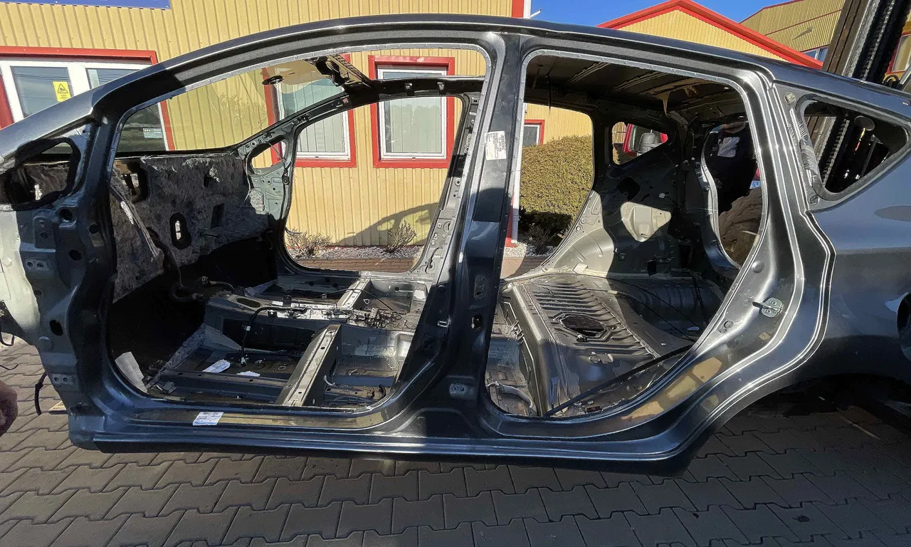 STALP MIJLOC STANGA NISSAN NOTE 2012-2019