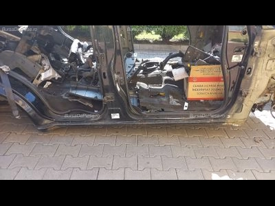 PRAG DREAPTA NISSAN PATHFINDER III 2.5 dCi 2005-2010 oe 76424EB330, vedere frontata