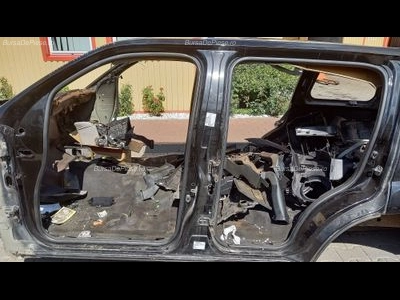 STALP MIJLOC STANGA NISSAN PATHFINDER III 2.5 dCi 2005-2010 oe 76531EB330, vedere frontata